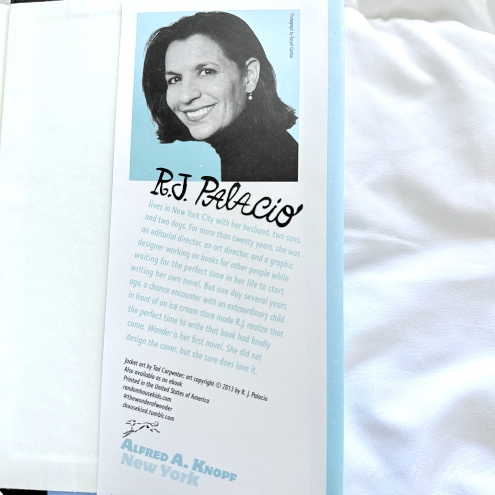 Wonder - RJ Palacio - Picture 4 of 4